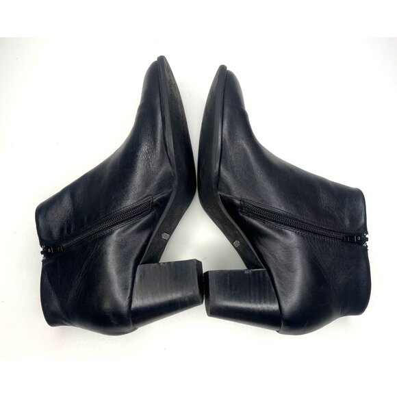 Vionic Georgia Orthaheel Studded Black Leather Ankle Boots Size 9 Booties - Picture 3 of 13